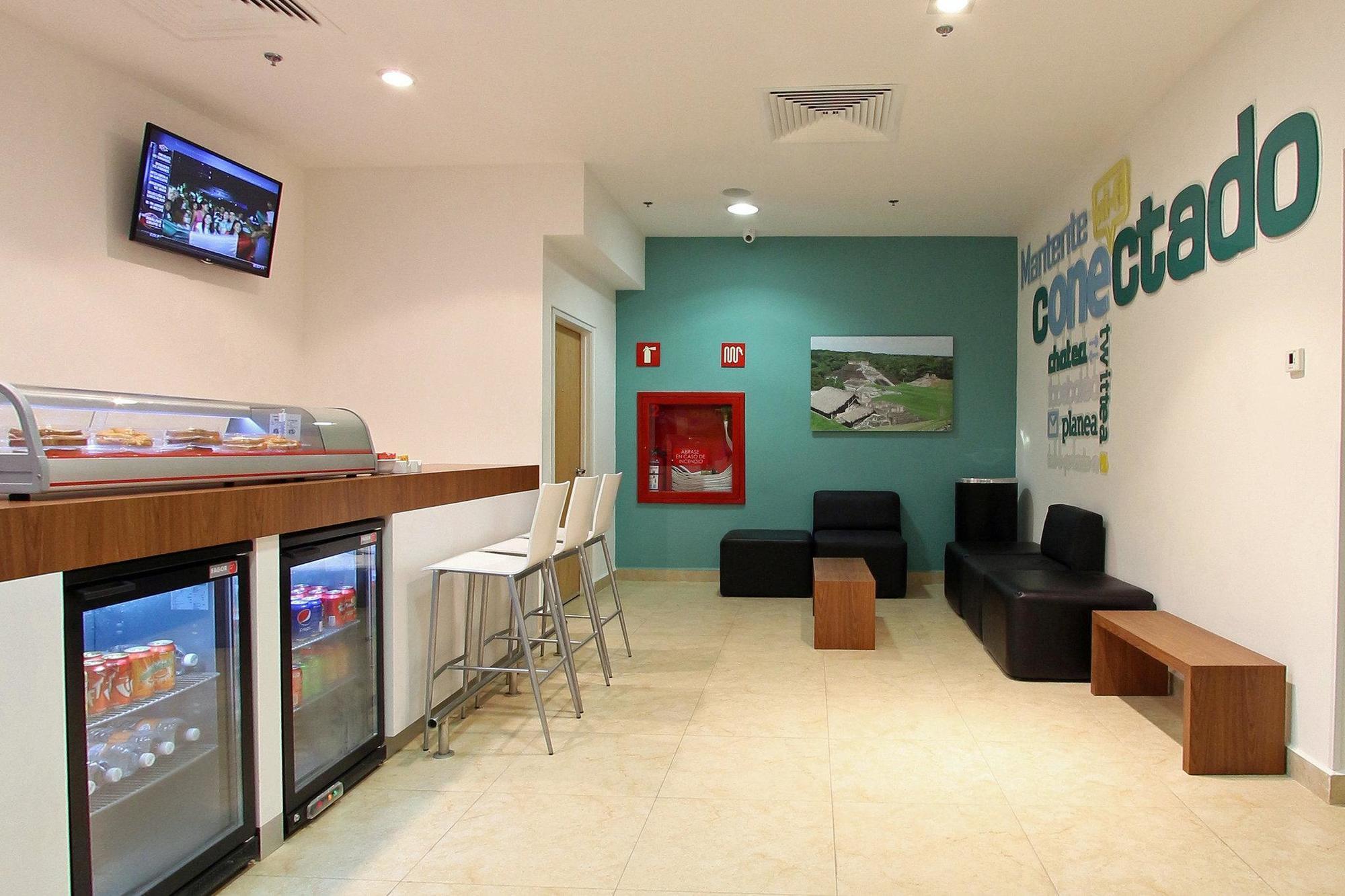 One Villahermosa Centro Exterior photo